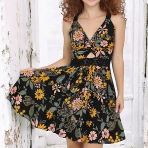 Derek Heart Yellow Orange Halter Mini Dress